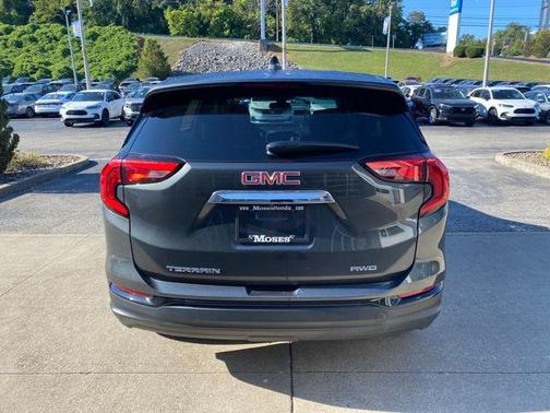 2021 GMC Terrain SLE