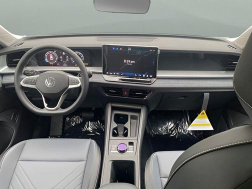 pure white 2026 Volkswagen Tiguan 2.0T SE 4MOTION