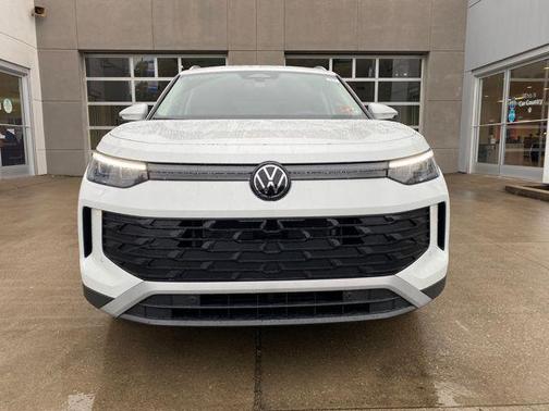 2025 Volkswagen Tiguan 2.0T SE 4MOTION