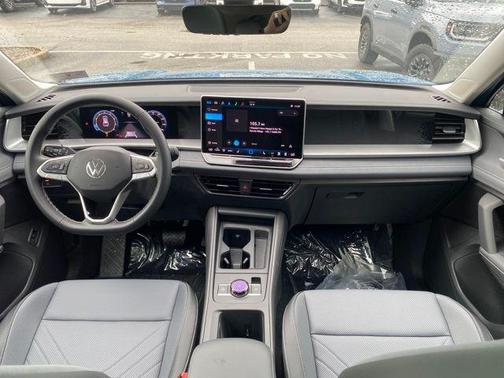 2025 Volkswagen Tiguan 2.0T SE 4MOTION