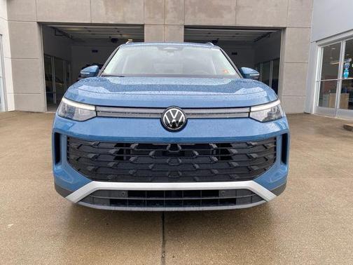 2025 Volkswagen Tiguan 2.0T SE 4MOTION