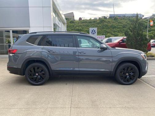 2026 Volkswagen Atlas 2.0T SE w/Technology 4MOTION