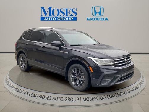 Deep Black Pearl 2023 Volkswagen Tiguan 2.0T SE 4MOTION