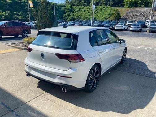 2025 Volkswagen Golf GTI 2.0T SE DSG