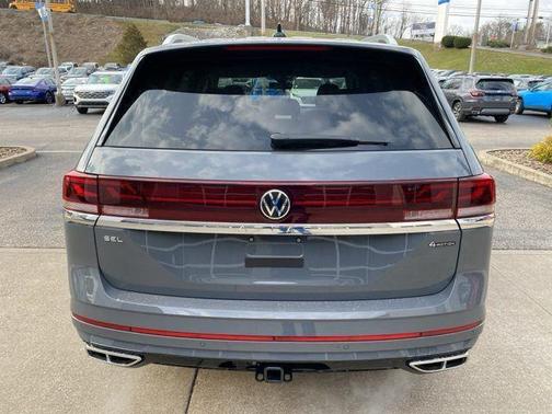 Pure Gray 2025 Volkswagen Atlas 2.0T SEL Premium R-Line 4MOTION
