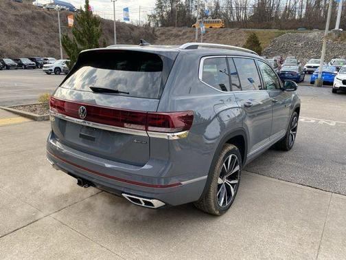 Pure Gray 2025 Volkswagen Atlas 2.0T SEL Premium R-Line 4MOTION
