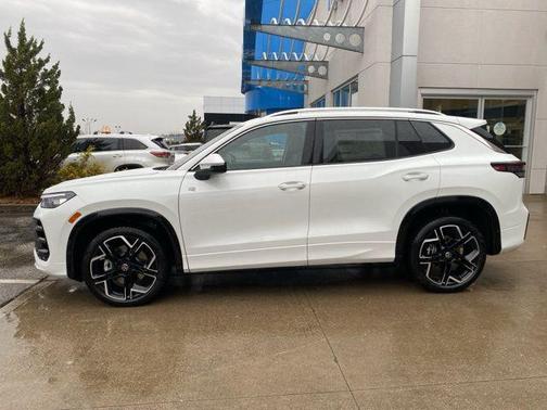 2026 Volkswagen Tiguan 2.0T SEL R-Line 4MOTION