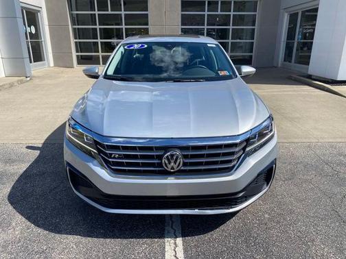 2020 Volkswagen Passat 2.0T R-Line
