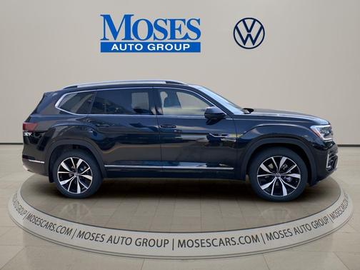 Deep Black Pearl 2026 Volkswagen Atlas 2.0T SEL Premium R-Line 4MOTION