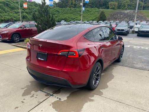 2024 Tesla Model Y Long Range Dual Motor All-Wheel Drive