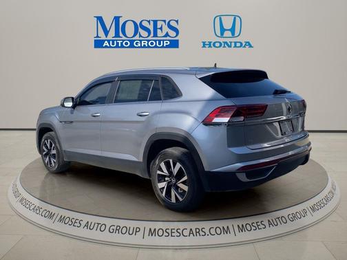 Pyrite Silver Metallic 2020 Volkswagen Atlas Cross Sport 2.0T SE
