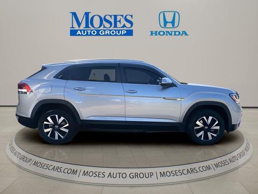 Pyrite Silver Metallic 2020 Volkswagen Atlas Cross Sport 2.0T SE