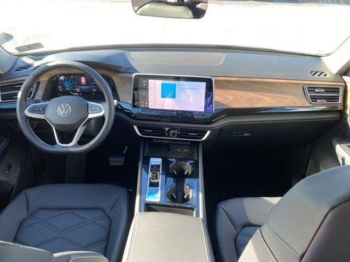 2026 Volkswagen Atlas 2.0T SE w/Technology 4MOTION