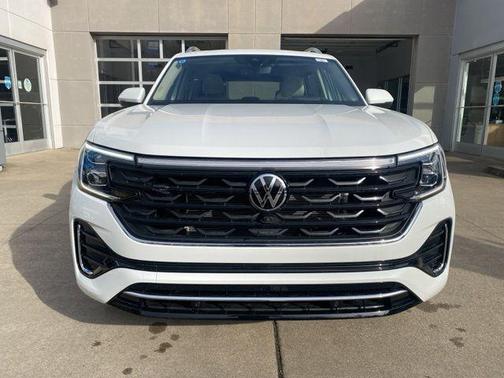 2025 Volkswagen Atlas 2.0T SEL Premium R-Line 4MOTION