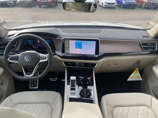 2025 Volkswagen Atlas 2.0T SEL Premium R-Line 4MOTION