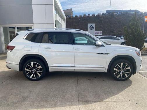 2025 Volkswagen Atlas 2.0T SEL Premium R-Line 4MOTION
