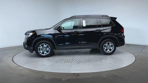 Crystal Black Pearl 2023 Honda Passport TrailSport