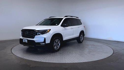Platinum White Pearl 2023 Honda Passport TrailSport