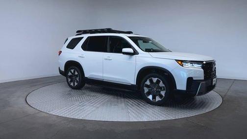 Platinum White Pearl 2026 Honda Pilot Elite