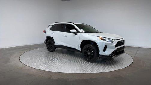 2023 Toyota RAV4 Hybrid SE