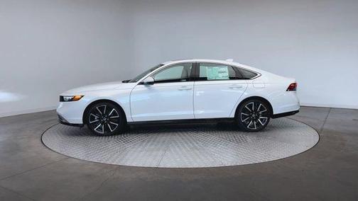 Platinum White Pearl 2026 Honda Accord Hybrid Touring