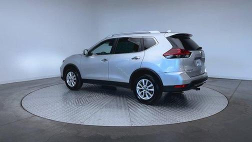 Brilliant Silver Metallic 2019 Nissan Rogue SV