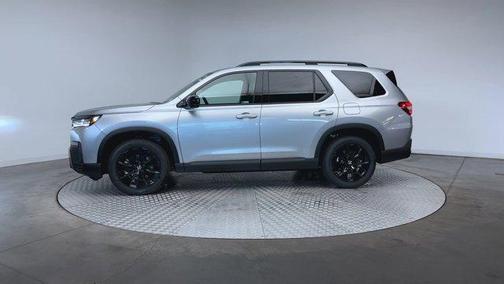 Solar Silver Metallic 2026 Honda Pilot Black Edition