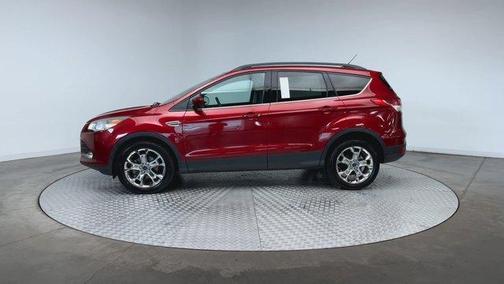 Ruby Red Metallic Tinted Clearcoat 2016 Ford Escape SE