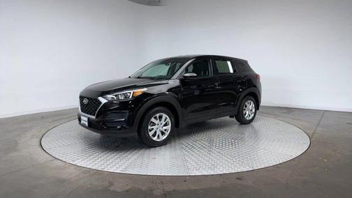2021 Hyundai TUCSON SE
