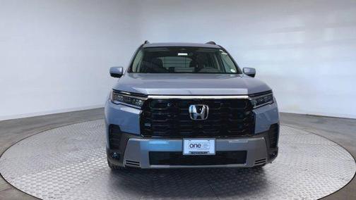 Sonic Gray Pearl 2026 Honda Pilot Elite