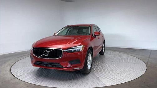 2021 Volvo XC60 T6 Momentum