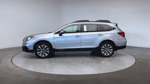 Ice Silver Metallic 2017 Subaru Outback 2.5i Limited