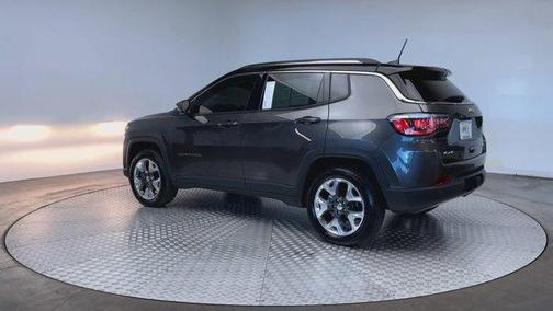 Granite Crystal Clearcoat Metallic 2018 Jeep Compass Limited