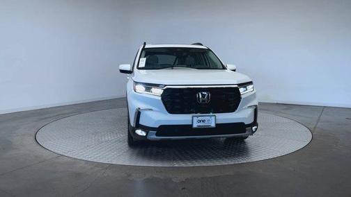 Platinum White Pearl 2023 Honda Pilot Touring