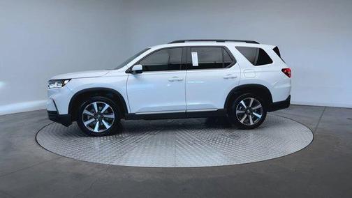 Platinum White Pearl 2023 Honda Pilot Touring
