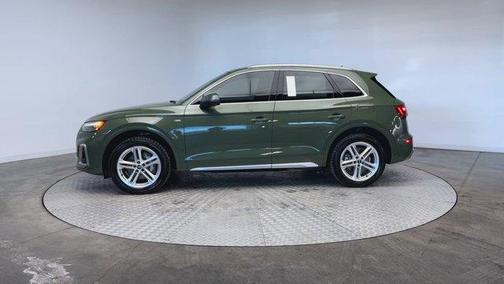 2022 Audi Q5 e 55 S line quattro Premium