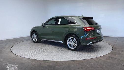 2022 Audi Q5 e 55 S line quattro Premium