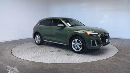 2022 Audi Q5 e 55 S line quattro Premium