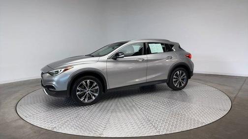 2018 INFINITI QX30 Premium