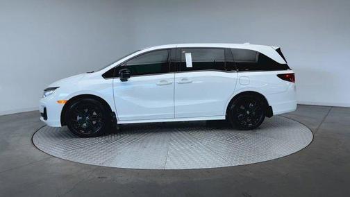 Platinum White Pearl 2026 Honda Odyssey Sport-L