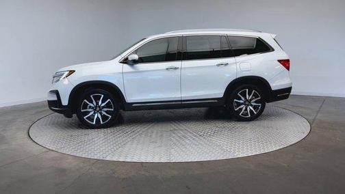 2022 Honda Pilot Touring 7-Passenger