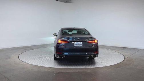 2022 Lexus ES 350 Base