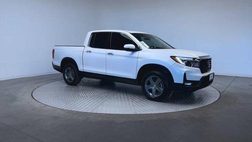 Platinum White Pearl 2023 Honda Ridgeline RTL-E