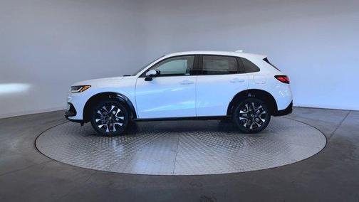 Platinum White Pearl 2027 Honda HR-V EX-L