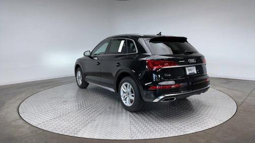 2023 Audi Q5 45 S line quattro Premium