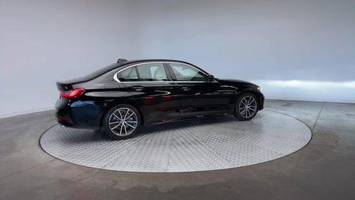 2021 BMW 330 i