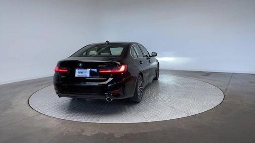 2021 BMW 330 i