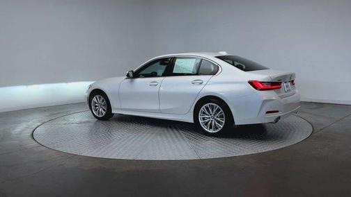 2024 BMW 330 i xDrive