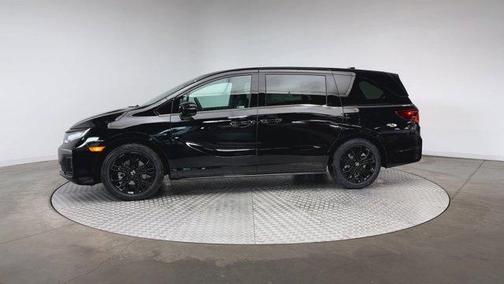 Crystal Black Pearl 2026 Honda Odyssey Sport-L