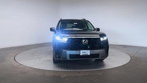 Crystal Black Pearl 2026 Honda Pilot Touring S